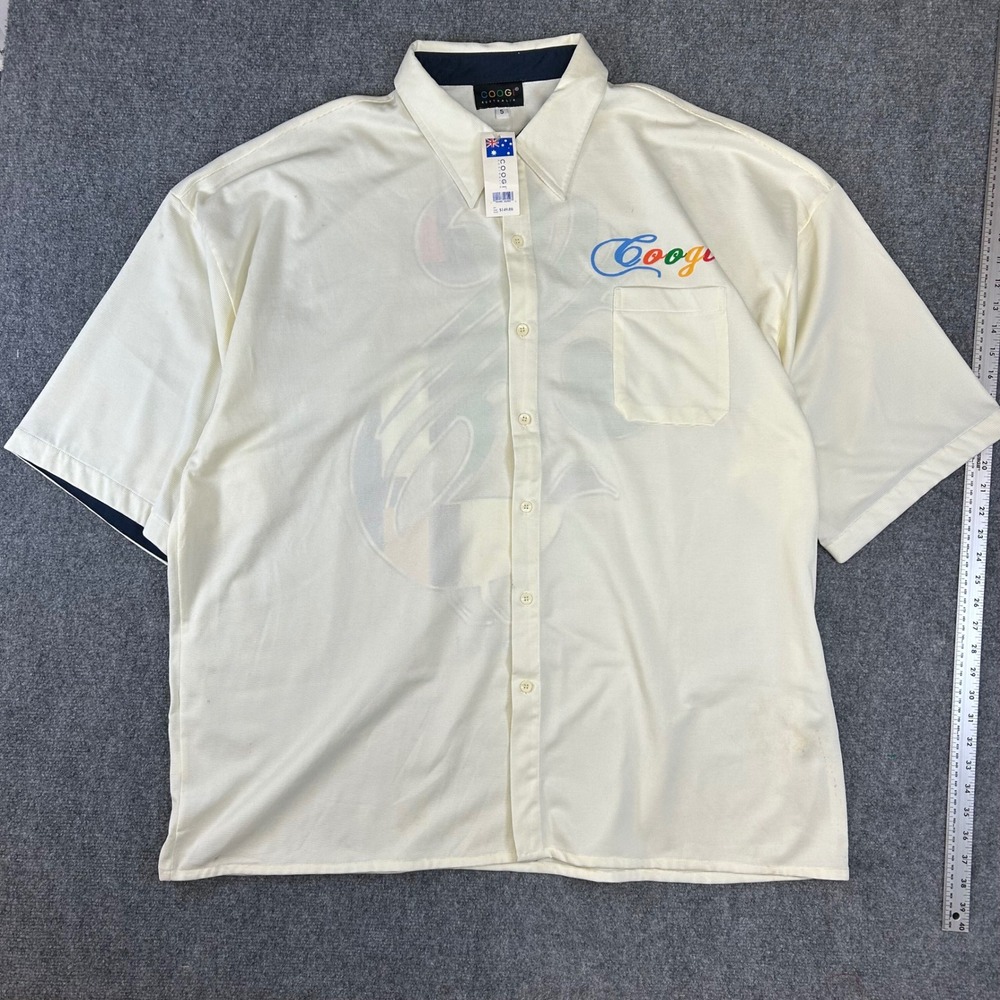 Coogi Australia Mens Cream Short Sleeve Button Up Shirt Peacock Graphic Size 5